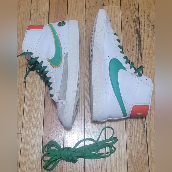 Nike Blazer Mid \'77 \